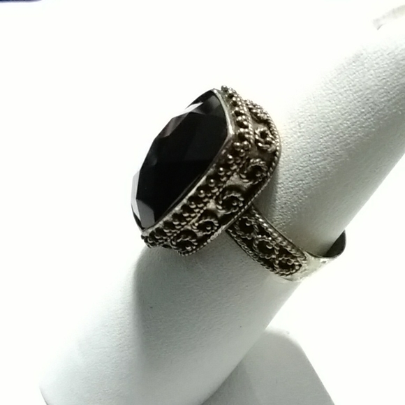 Spinel Ring - Picture 2 of 5